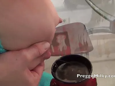 મોટા titted, સોનેરી સ્ત્રી ચૂસી ચૂસી છે