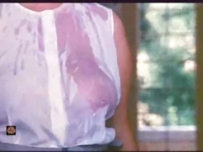 લંડન જોલીની જસ્ટ એ ફ્લિંગ વિથ લેવી