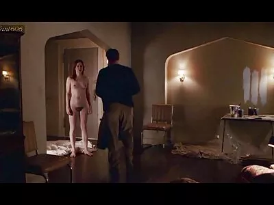 ચુસ્ત ગર્દભ શ્યામા એલિસ Visby ડિક sucks અને બસ પર fucks