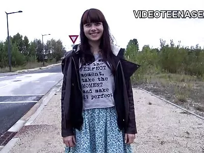 હોલી માઇકલ્સને વરાળ સેક્સ સાહસો ગમે છે