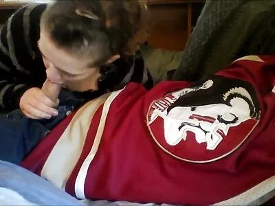 બિયાન્કા બ્રિઝ ફિંગર તેના મફને ફક કરે છે