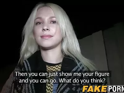 Ebony Adriana Maya સેક્સ કરે છે અને POV માં બ્લોજબો કરે છે