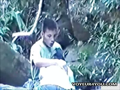 મોટી Tits સાથે બહેનો એક ડિક શેર કરે છે