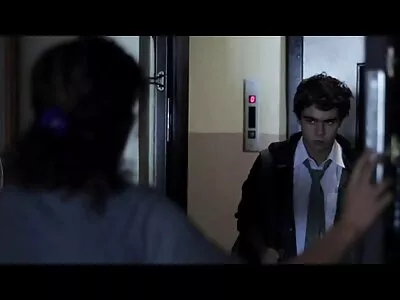 સ્પોર્ટી બેબ સેક્સી વર્કઆઉટ કરી રહી છે