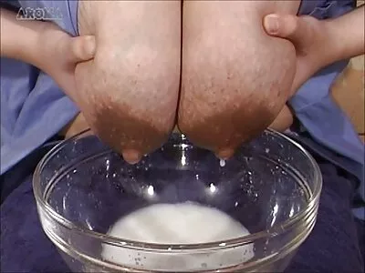 ડાયના પ્રિન્સે તેના મફન્સ સાથે દૂતનું સ્વાગત કર્યું