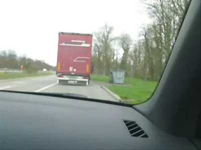 સોનેરી શિક્ષક ઘણીવાર ટિટ જોબ્સ આપતા હોય છે