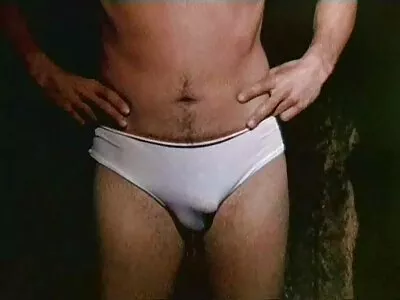 સોનેરી, મિશેલ બી