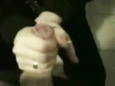 શ્યામા કુગર તેની સાવકી પુત્રી અને તેના BF ને ત્રણેય તરફ આકર્ષિત કરે છે