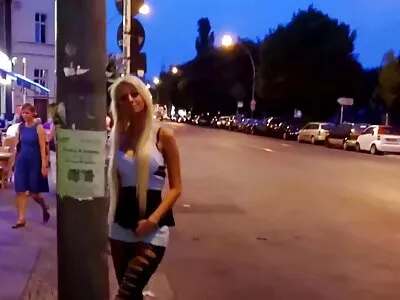 સ્લટી છોકરીએ તેના મનપસંદ શિક્ષકને ફસાવ્યા