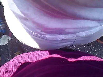 નતાશા સ્ટોનની લૂંટ કરેલી માઈલ્ડ ગર્દભ